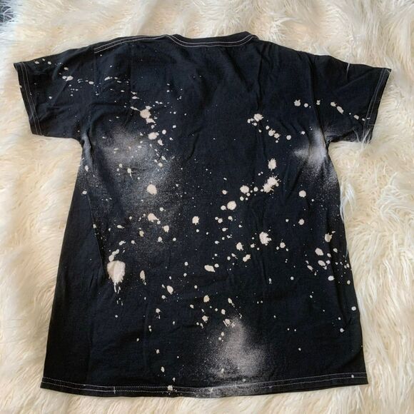 NEW Sanrio Kuromi Graphic Tee Bleach Distressed Graphic T-shirt M Medium - Picture 4 of 5